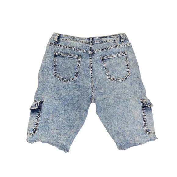 Women High Waist Denim Cargo Shorts Light Wash Frayed Hem mid Length Size L - Picture 2 of 3